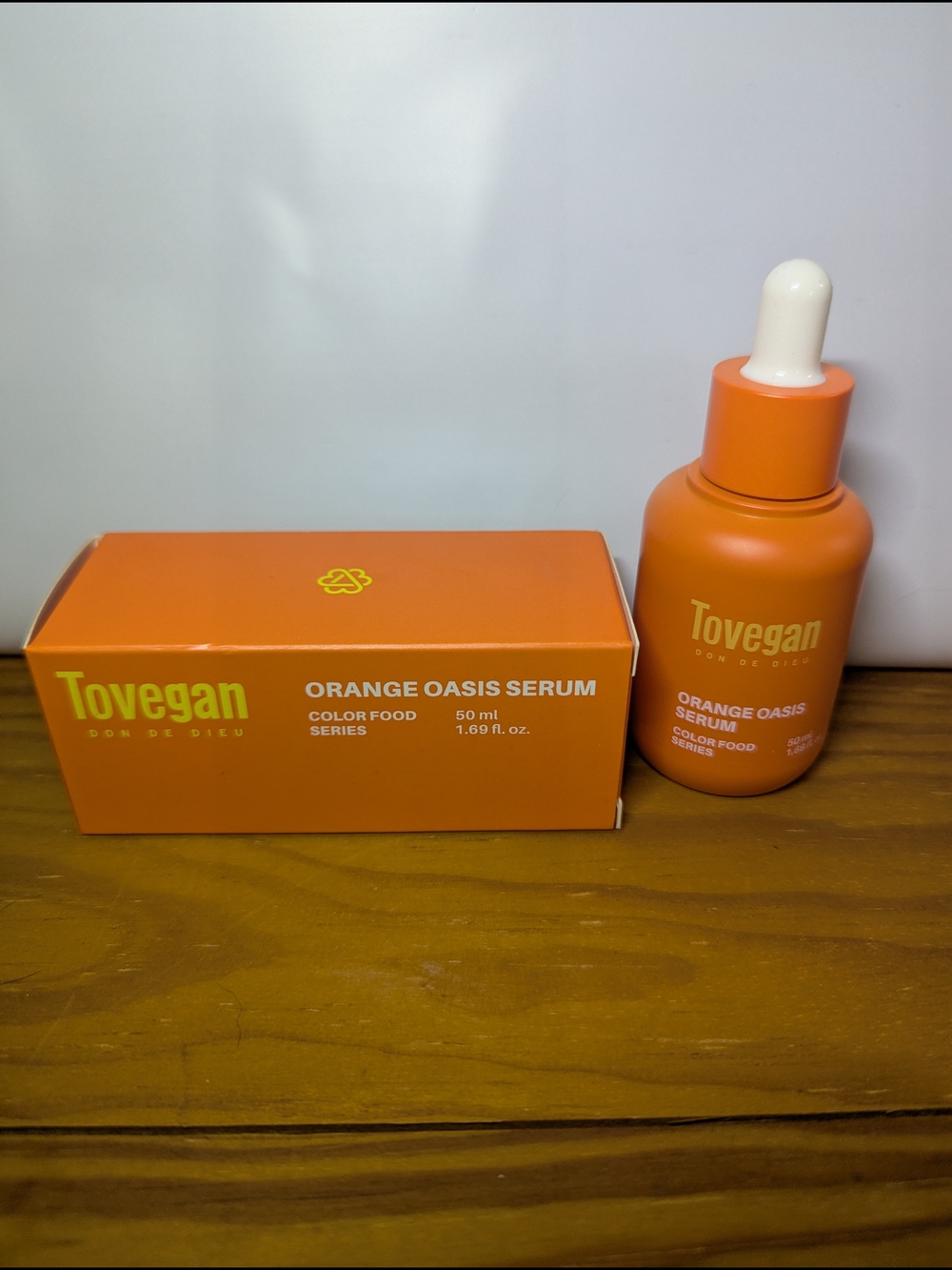 Tovegan Orange Oasis Serum